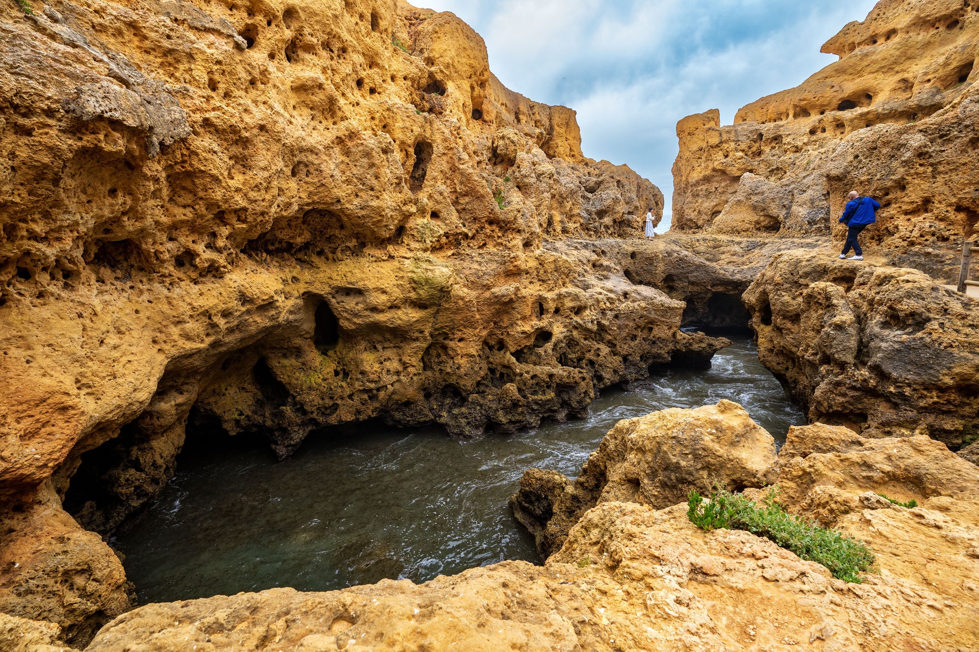 Algar Seco Boneca's Cave in Algarve